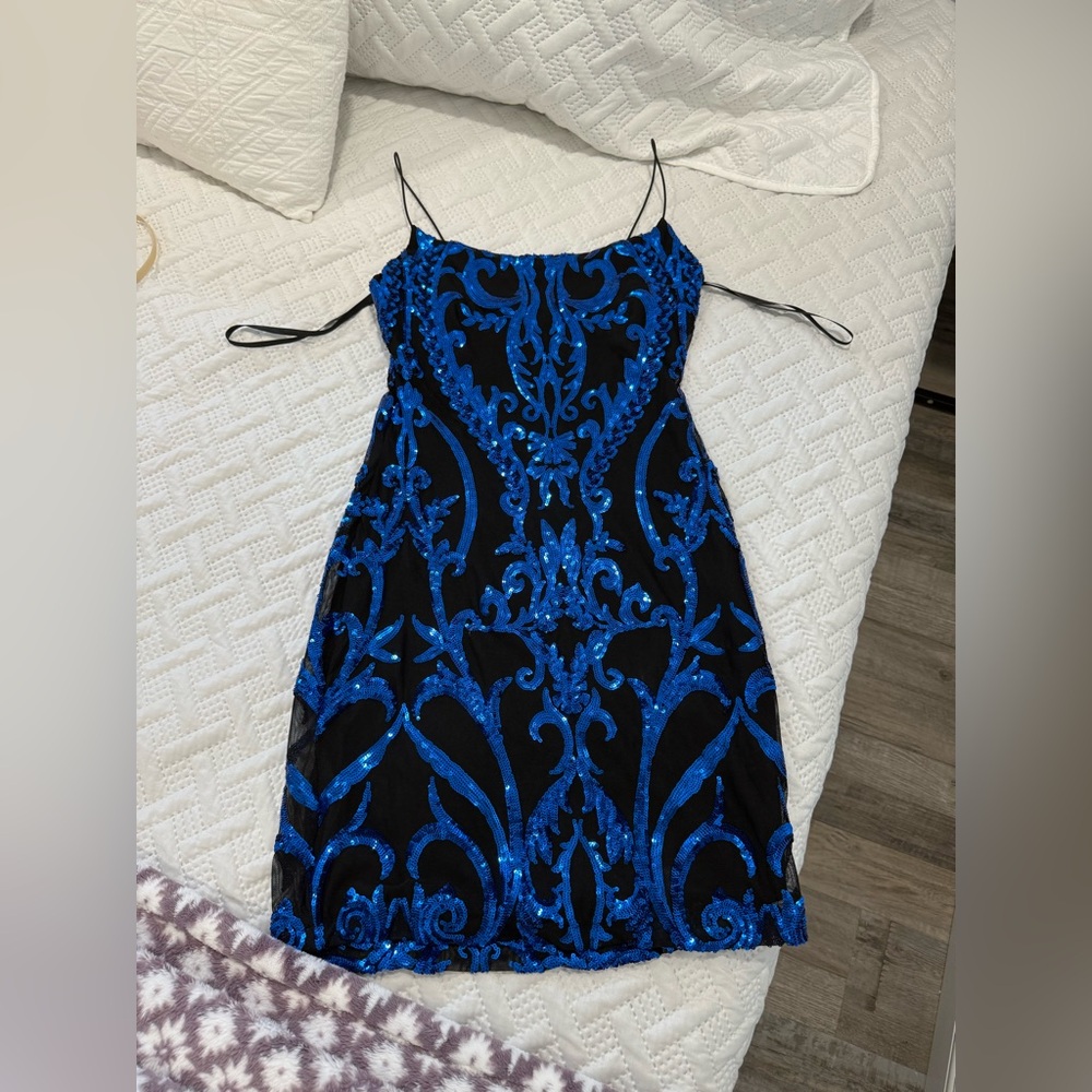 Beautiful dress new without tags